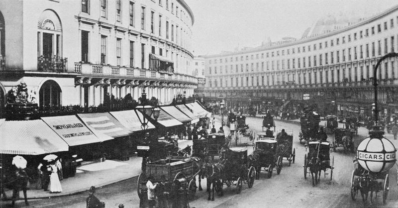 View of Regent Street, c.1884 (b/w photo)  od English Photographer