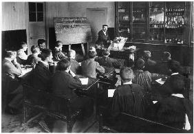 A natural history class in a primary school, Orme, dissection of a rabbit, early 20th century (b/w p