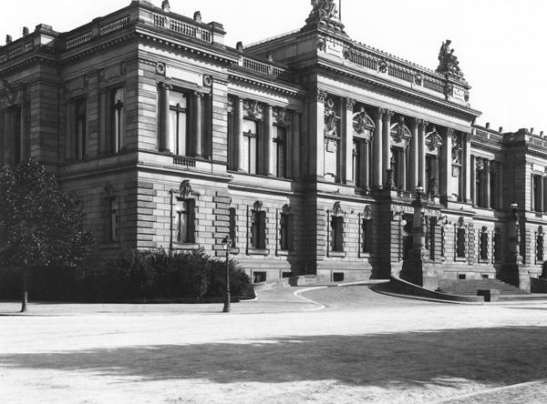 The Palace of the regional delegation at Strasbourg, c.1910 (b/w photo)  od Jousset