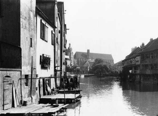 The River Gera at Erfurt, Thiringia, c.1910 (b/w photo)  od Jousset