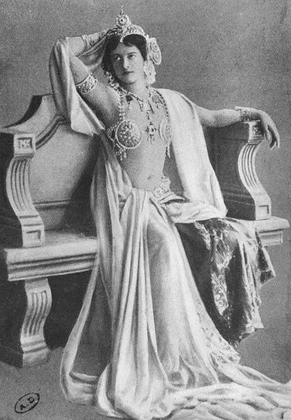 Mata Hari, 1910 (b/w photo) 