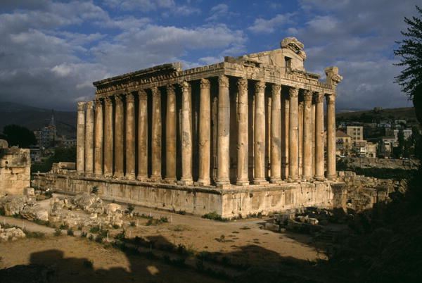 Temple of Bacchus, 2nd century AD (photo)  od Roman Imperial Period (27 BC-476 AD)