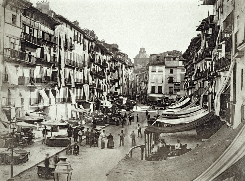 Barcelona street scene, c.1880s (albumen print)  od Spanish Photographer