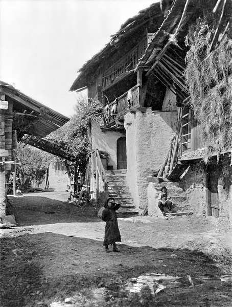 Village of Valais, early 20th century (b/w photo)  od Swiss photographer (20th century)