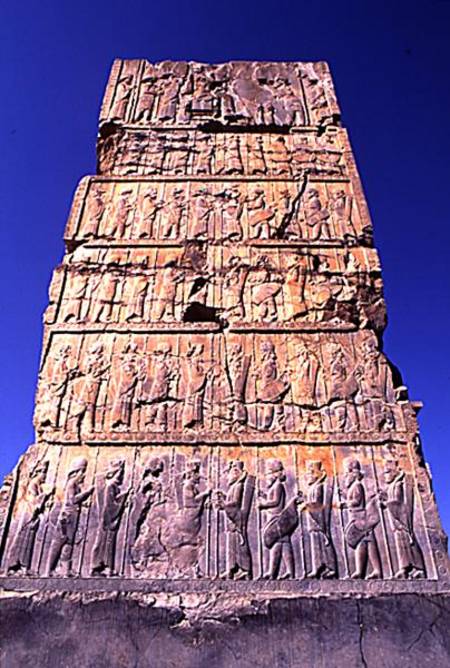 West entrance to the Hundred Column Hall, depicting rows of dignitaries supporting the King at the t od Achaemenid