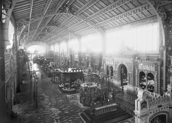 Gallery of the Various Industries, Universal Exhibition, Paris, 1889 (b/w photo)  od Adolphe Giraudon