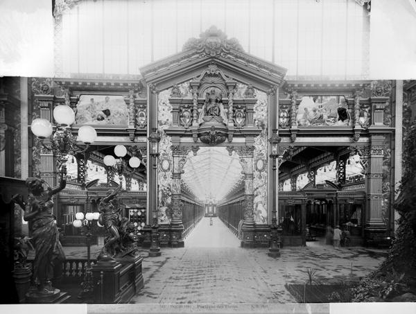 Portico of fabric at the Universal Exhibition of 1889 in Paris (b/w photo)  od Adolphe Giraudon
