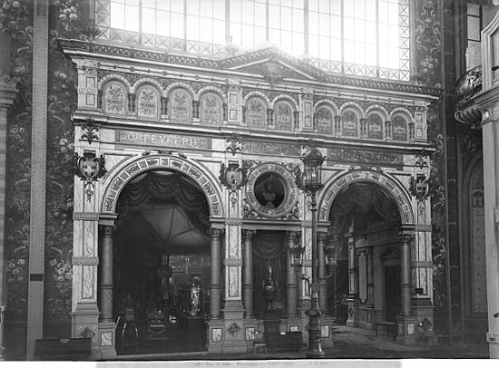 Portico of the Silversmith Pavilion at the Universal Exhibition, Paris od Adolphe Giraudon