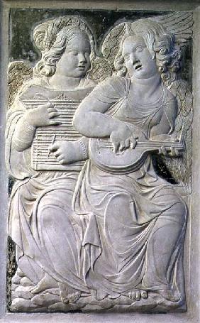 Two putti, one playing the psaltery with two quills and the other playing the mandola, from the frie