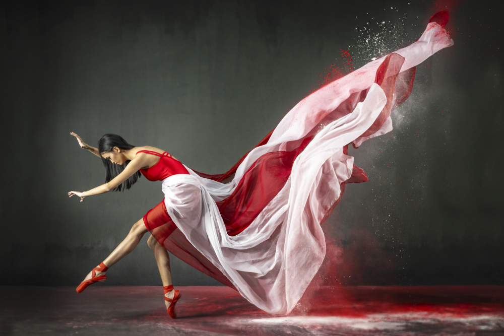 Red and white balerina 1 od Ajar Setiadi