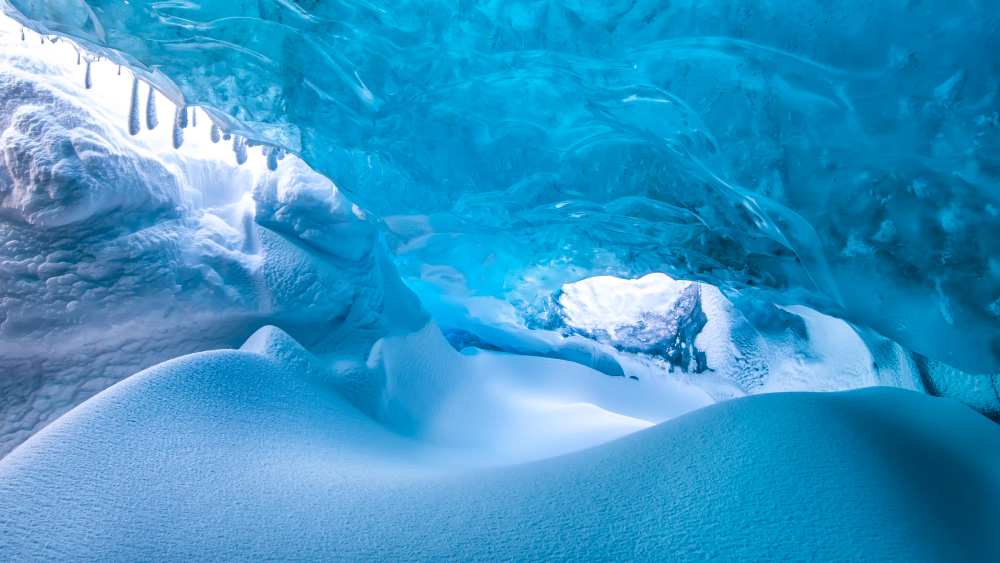 Ice Cave od Alex Lu