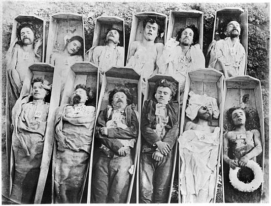 Communards in their coffins, c.1871 od Andre Adolphe Eugene Disderi