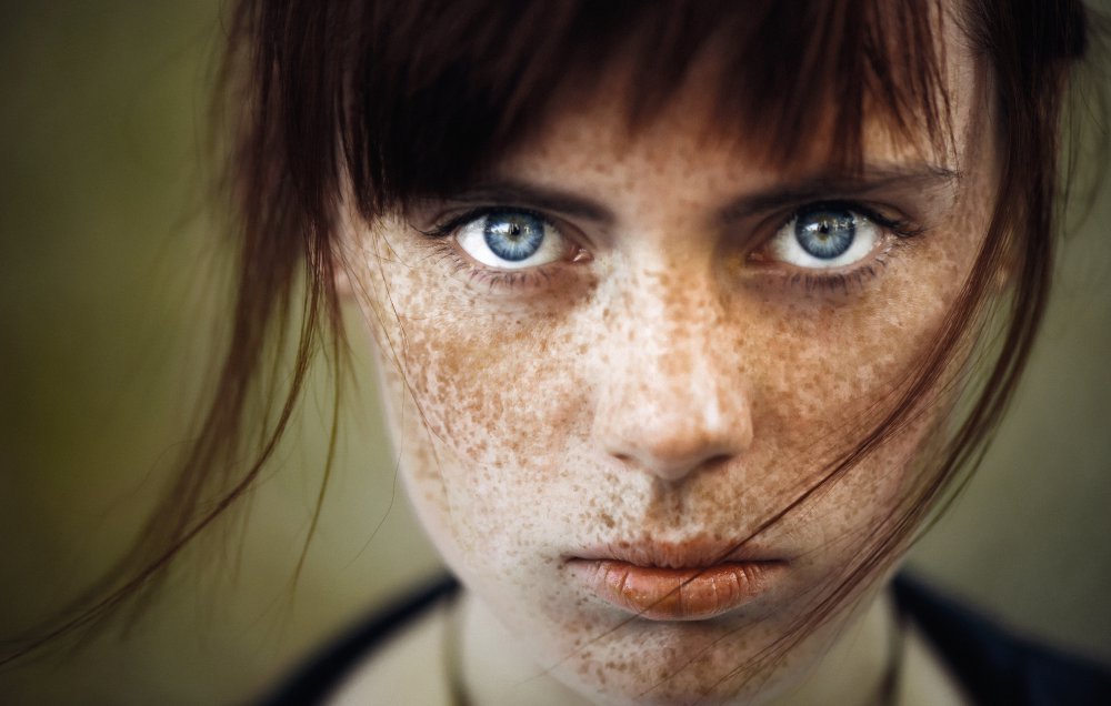 Eyes od Andrey Lobodin