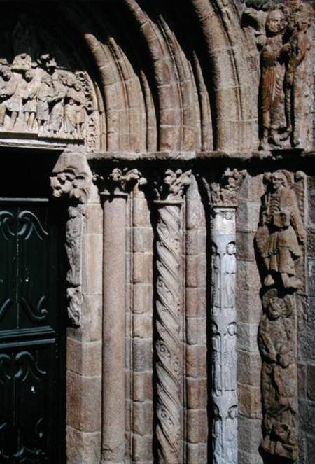 Detail of the Portico de las Platerias with images of the Epiphany and the Passion (photo) od Anonym Romanisch