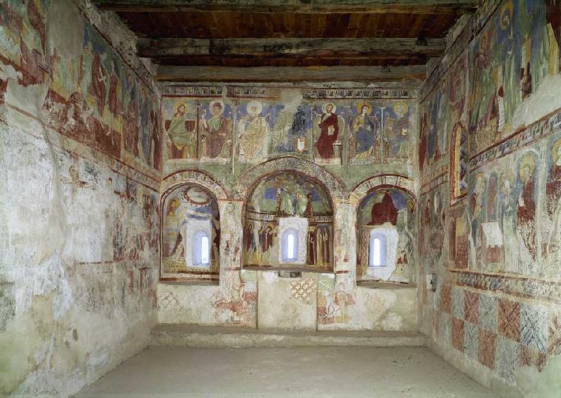Freskenzyklus, Medianblick durch die Kapelle. Anfang 13. Jh. od Anonym Romanisch