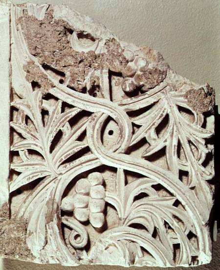 Fragment of limestone frieze from monastery of Apa Jeremias od Anonymous