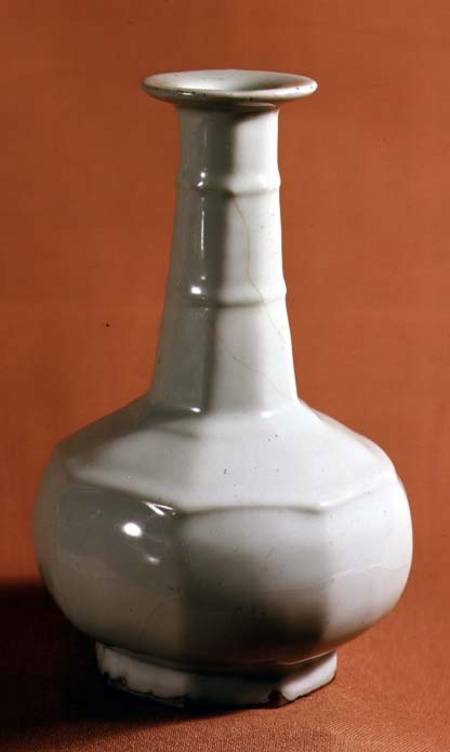 Kuan Yao octagonal bottle od Anonymous