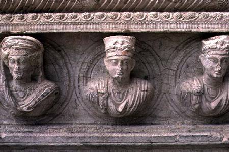 Three Palmyrian busts on a sarcophagus od Anonymous