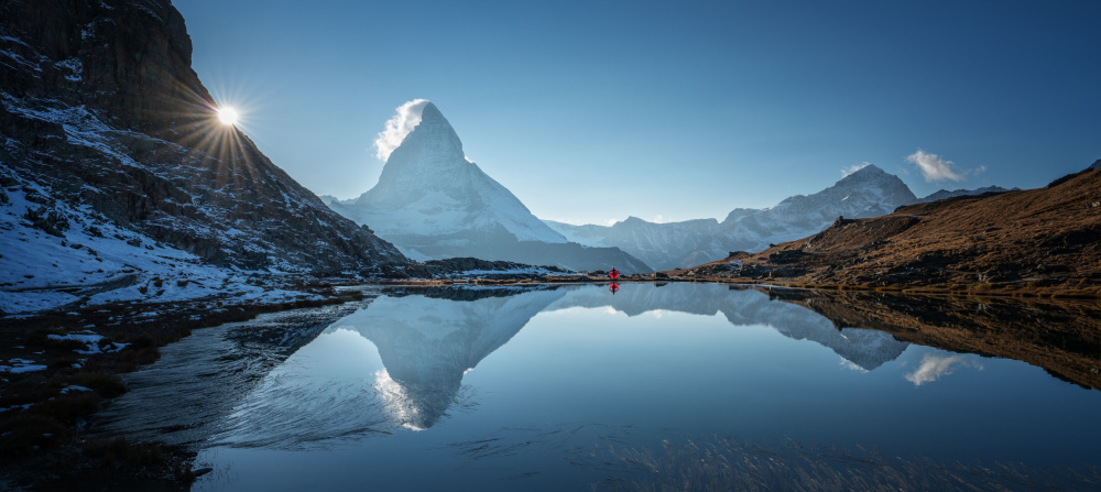 Dance under Matterhorn od April Xie