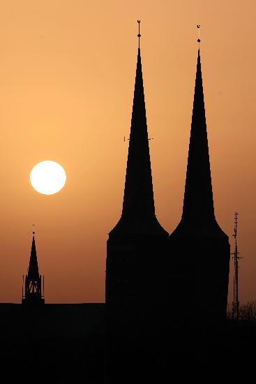 Sonnenaufgang über Lübeck od Bodo Marks