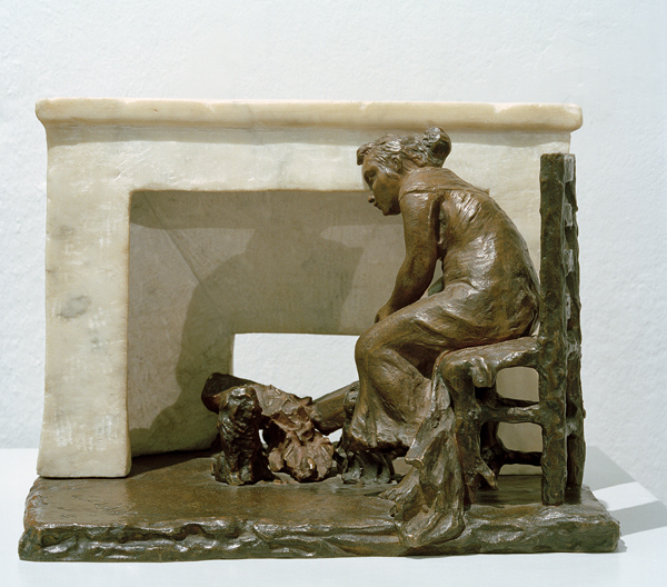 Frau, vor einem Kamin sitzend od Camille Claudel