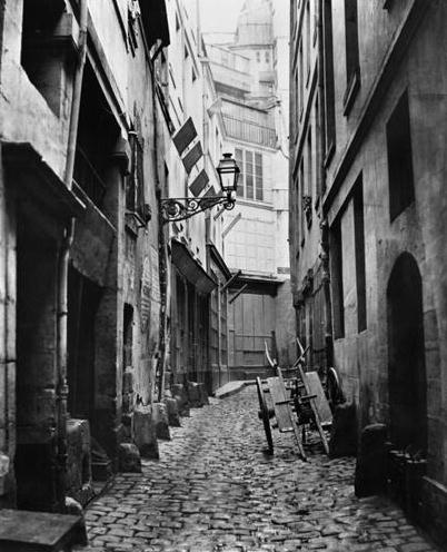 Rue du Haut Moulin, from rue de Glatigny, Paris, 1858-78 (b/w photo)  od Charles Marville