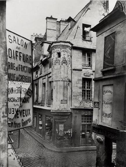Rue Vieille-du-Temple, Paris, 1858-78 (b/w photo)  od Charles Marville