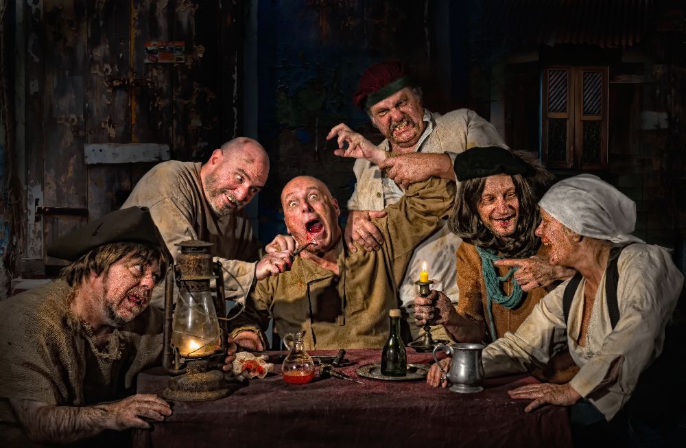 The Dentist - homage to Caravaggio od Derek Galon MA