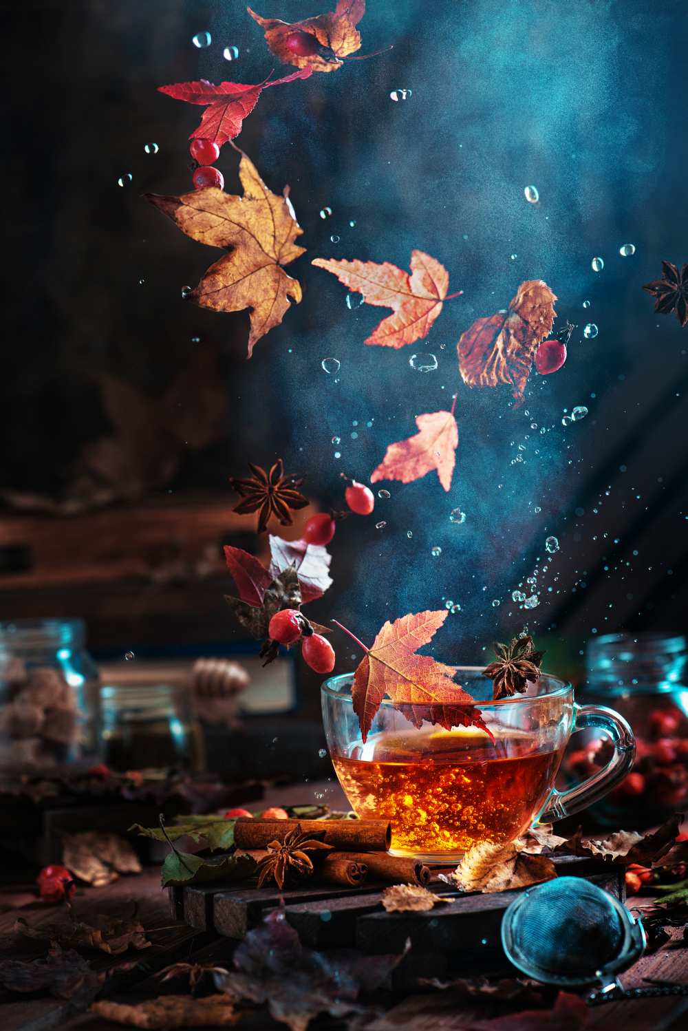 Briar tea with autumn swirl od Dina Belenko