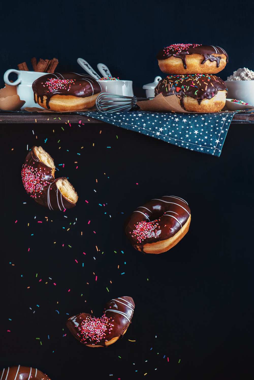 Donuts from the top shelf od Dina Belenko