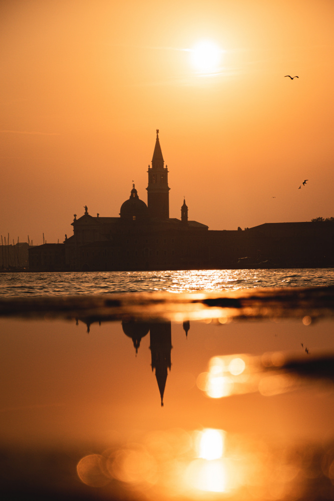 Venice sunrise od Dominik