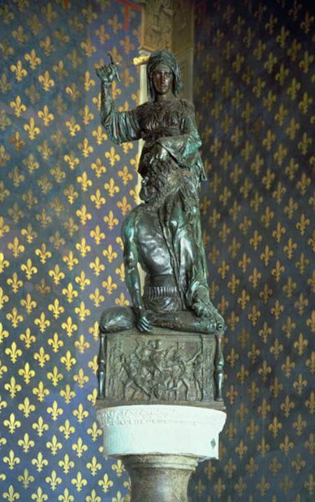 Judith and Holofernes, sculpture od Donatello