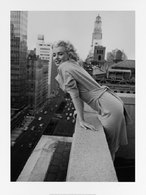 Marilyn Monroe on the Ambassador od Ed Feingersh