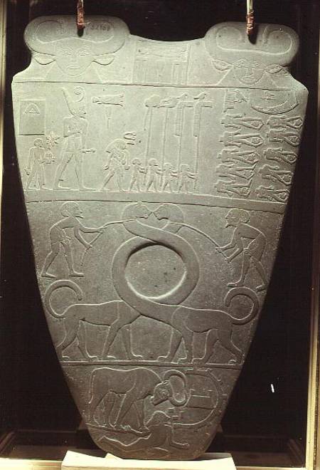 The Narmer Palette: ceremonial palette depicting King Narmer, wearing the red crown of Lower Egypt, od Egyptian