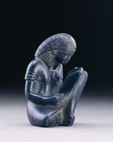 Seated scribe, New Kingdom, 1391-1353 BC od Egyptian 18th Dynasty