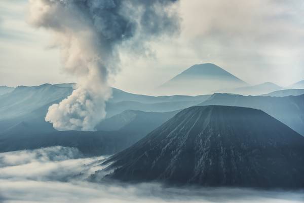 Bromo Volcano od emmanuel charlat