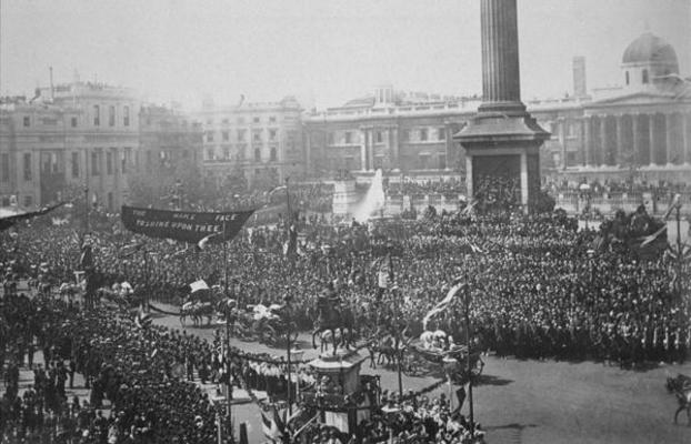 Queen Victoria (1819-1901) being driven through Trafalgar Square during her Golden Jubilee celebrati od English Photographer, (19th century)