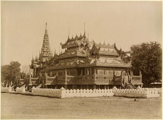 The Nan-U Human-Se, Shwe-Kyaung in the palace of Mandalay, Burma, late 19th century od Felice (Felix) Beato