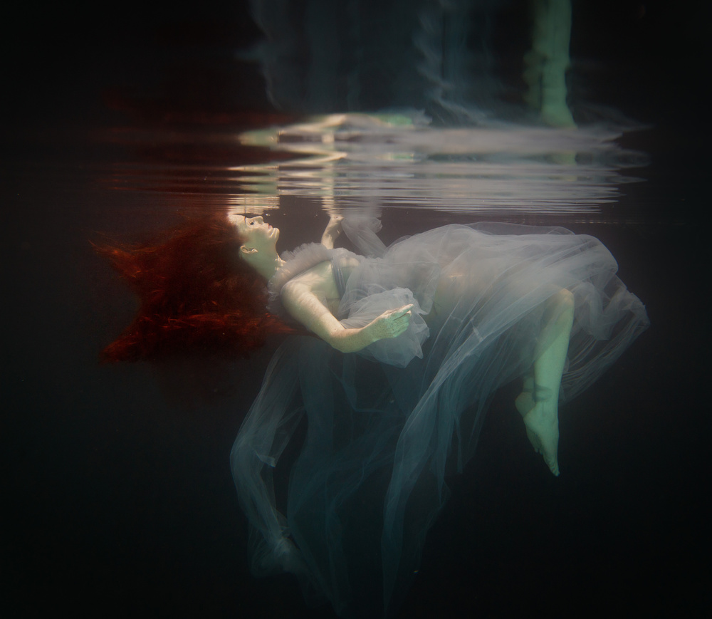 Beneath od Gabriela Slegrova