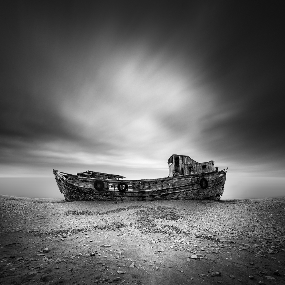 &quot;Wrecks 09&quot; - Agalipa, Skyros od George Digalakis