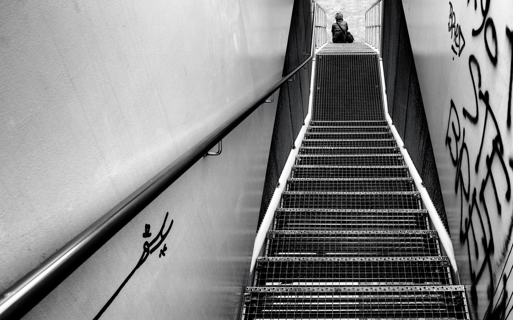 At the bottom of the stairs od Gerard Jonkman