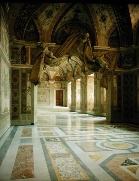 Interior with view of sculpted angels (photo) od Gianlorenzo Bernini