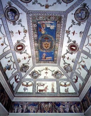 The 'Camera con Fregio di Amorini' (Chamber of the Cupid Frieze) detail of the ceiling, 1520's (phot od Giulio  Romano