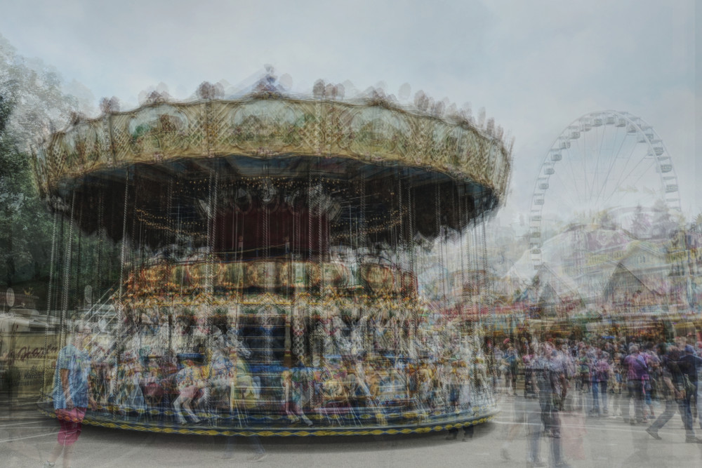 Carousel od Gregor Szalay