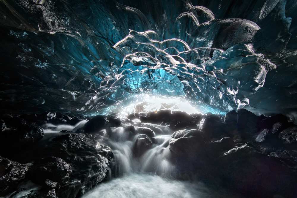 Ice cave od Hua Zhu