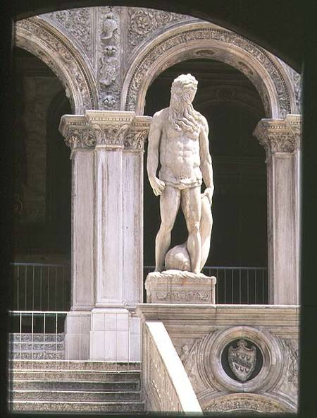 Neptune: colossal statue od Jacopo Sansovino