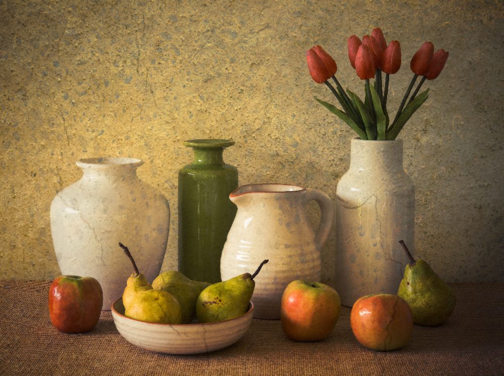 Apples Pears and Tulips od Jacqueline Hammer