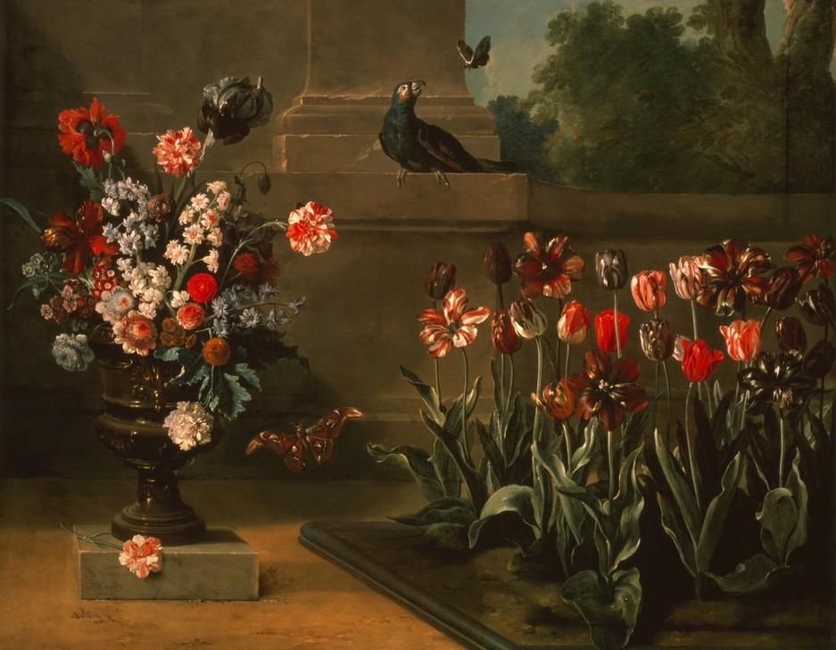 Parterre de tulipes et vase de fleurs au pied d’un mur od Jean Baptiste Oudry