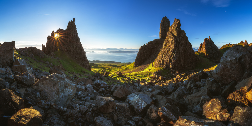 Scotland - The Storr Panorama od Jean Claude Castor