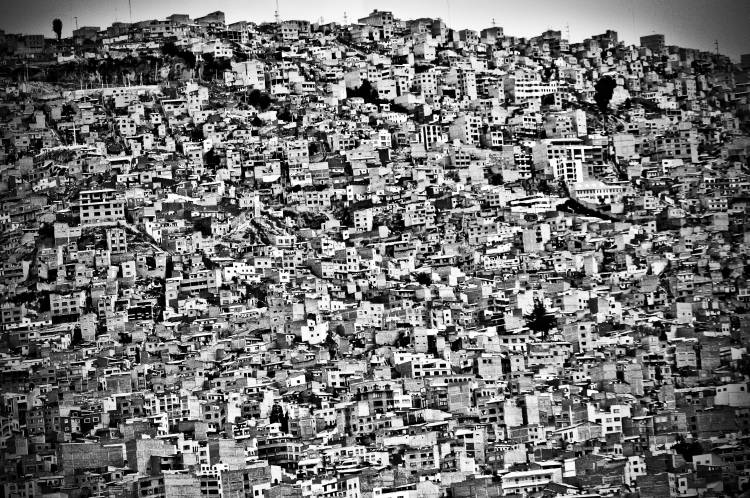 Favela Village in El Alto, La Paz, Bolivia od Joel Alvarez